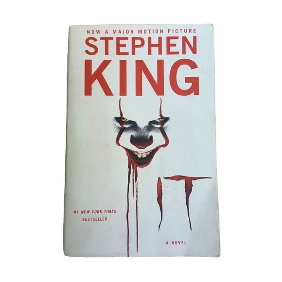 Stephen King - It: A Novel - Paperback Book - Picture 1 of 5